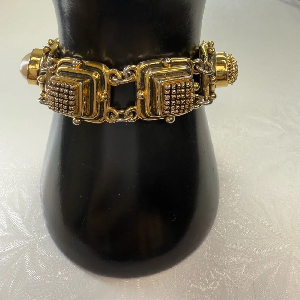 Vintage Gold and Pearl Bracelet‎